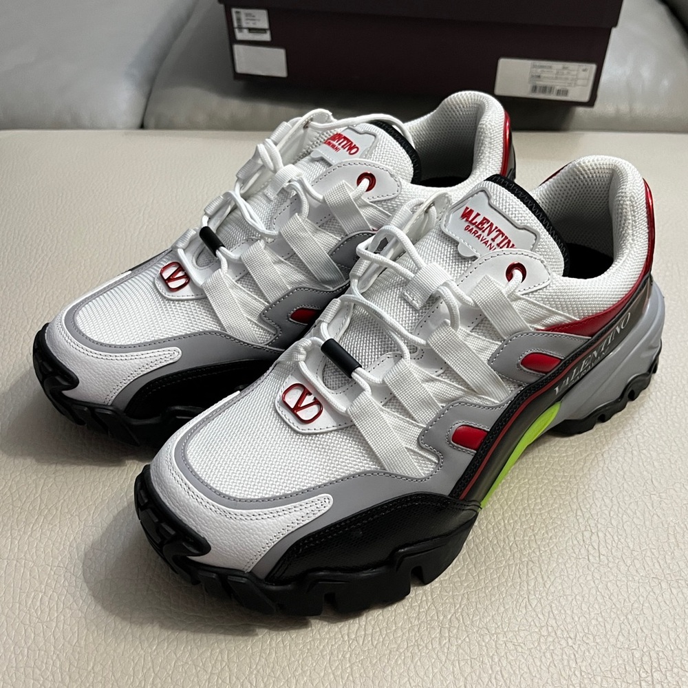 NWB - Valentino Garavani Climber Mesh Men’s Sneaker- Made in Italy - EU 42/US 9